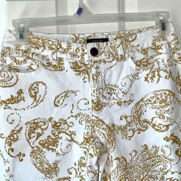 LIKE NEW - Chaps White and Yellow Denim 5 Pocket Capris Office Casual Size. 6 - Picture 3 of 9